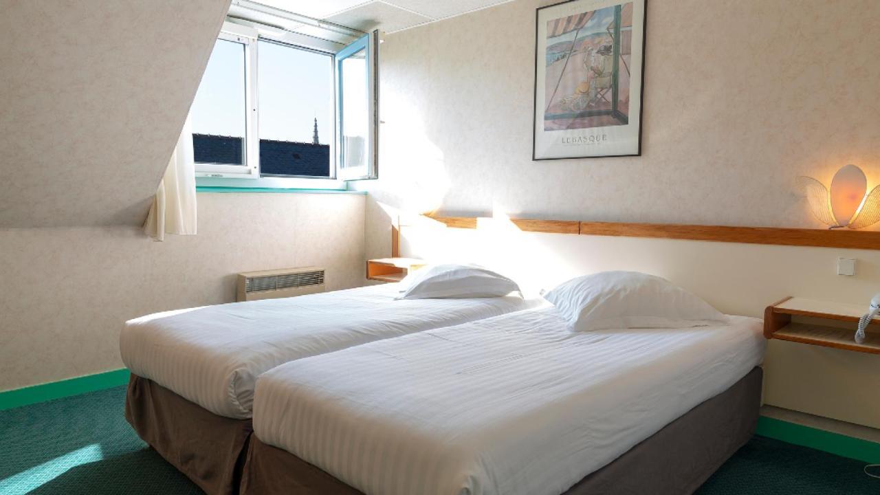 Grand Les Bains De Riviera Bretonne Hotel