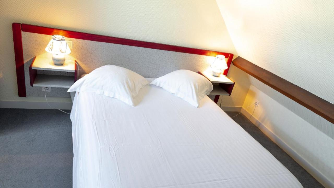 Hotel Grand Les Bains De Riviera Bretonne 3*